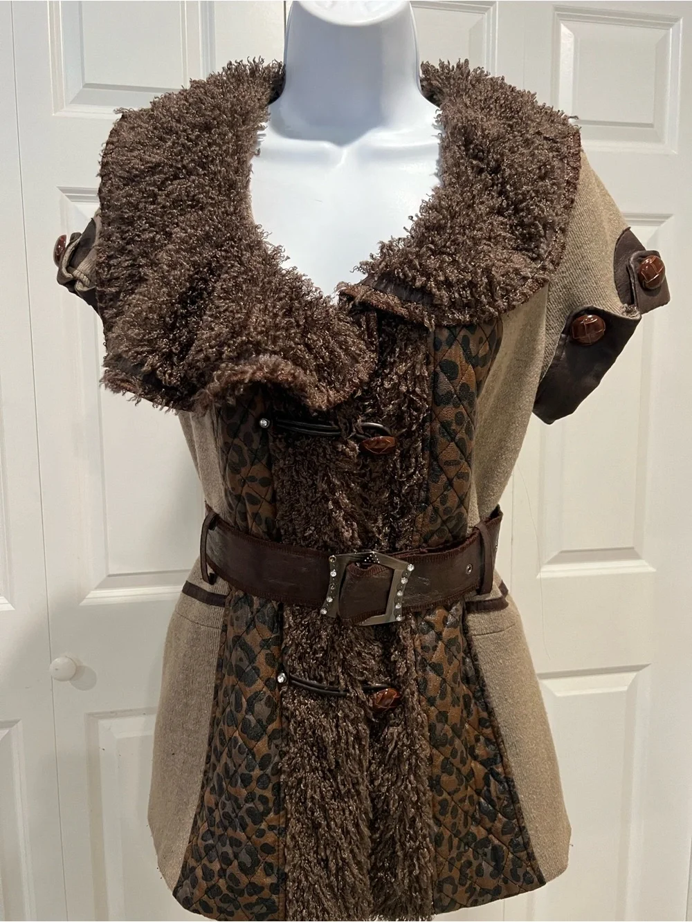 Women's Brown Faux Fur Trim/Wool  Short Coat with Belt